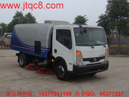 鄭州日產(chǎn)掃路車(chē)