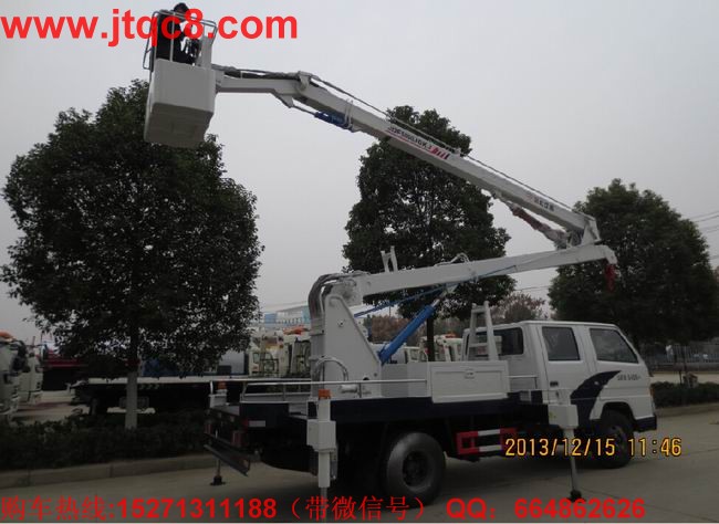 升降車一路領(lǐng)先 搶抓機(jī)遇拓市場(chǎng)