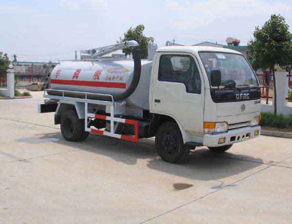 東風小霸王吸糞車